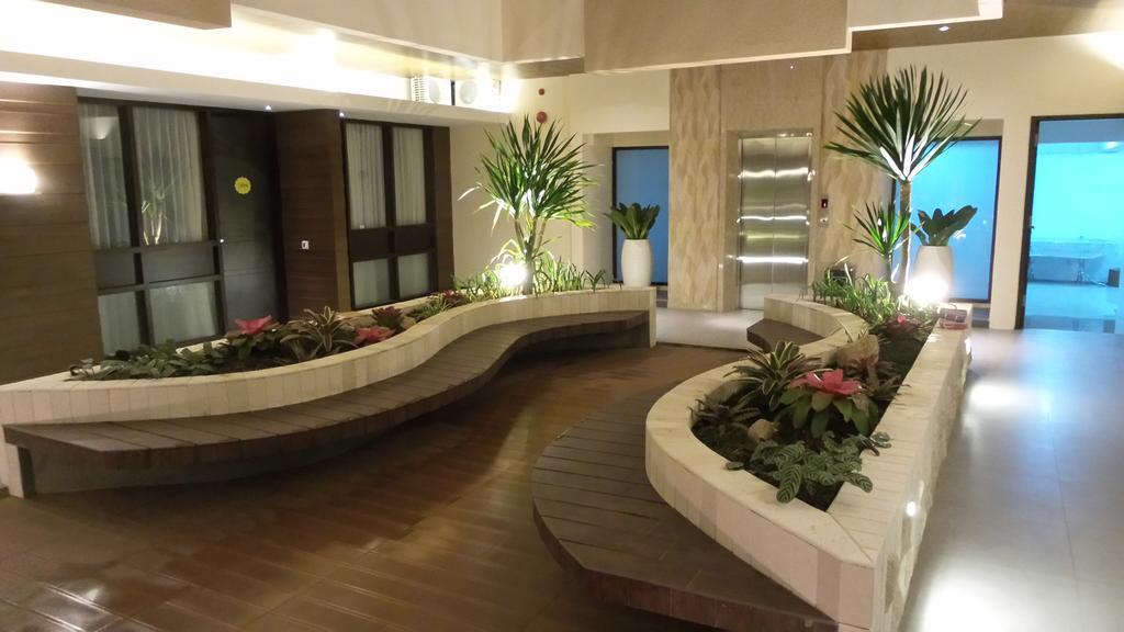 Sweet Garden Guest House Malang Exterior foto